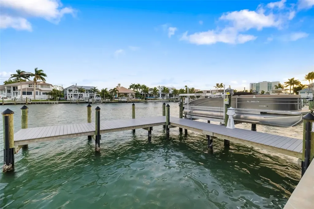 480 Cleveland Drive Sarasota FL 34236