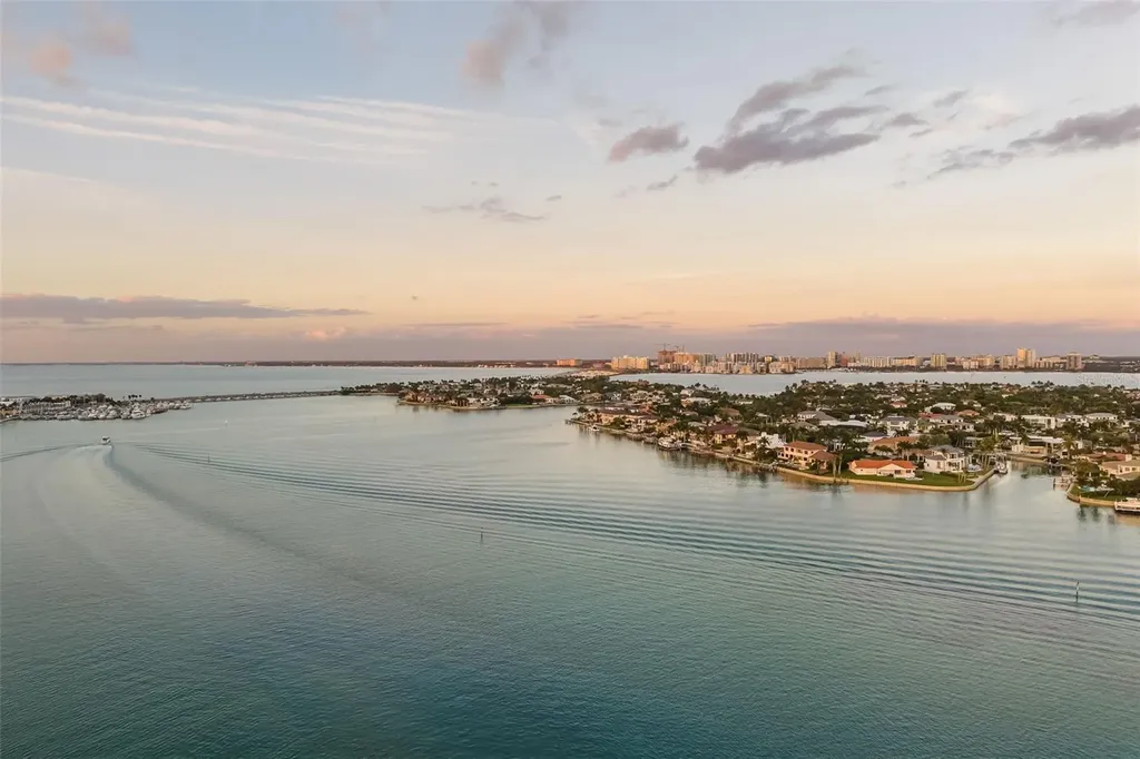480 Cleveland Drive Sarasota FL 34236