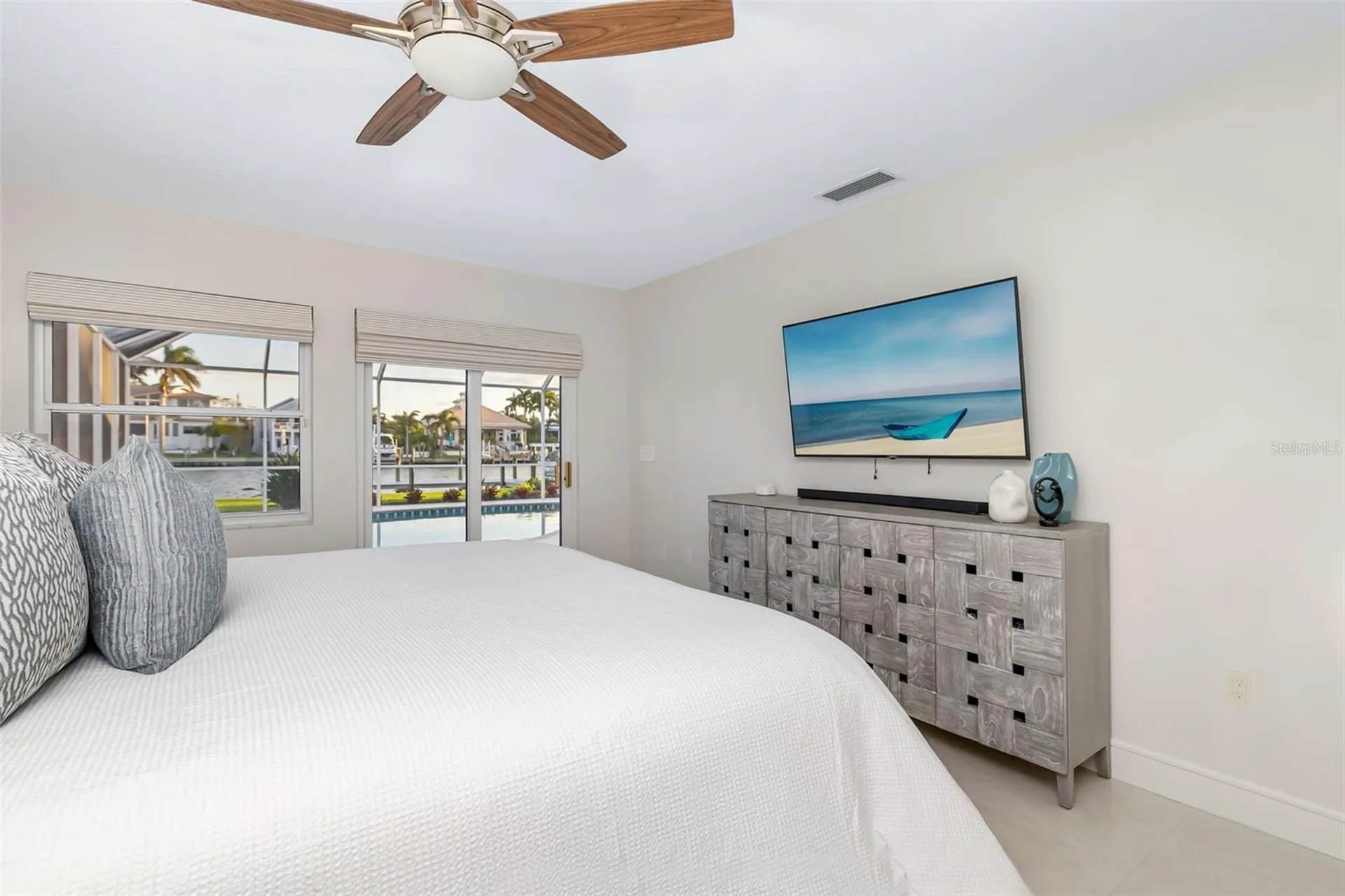 480 Cleveland Drive Sarasota FL 34236