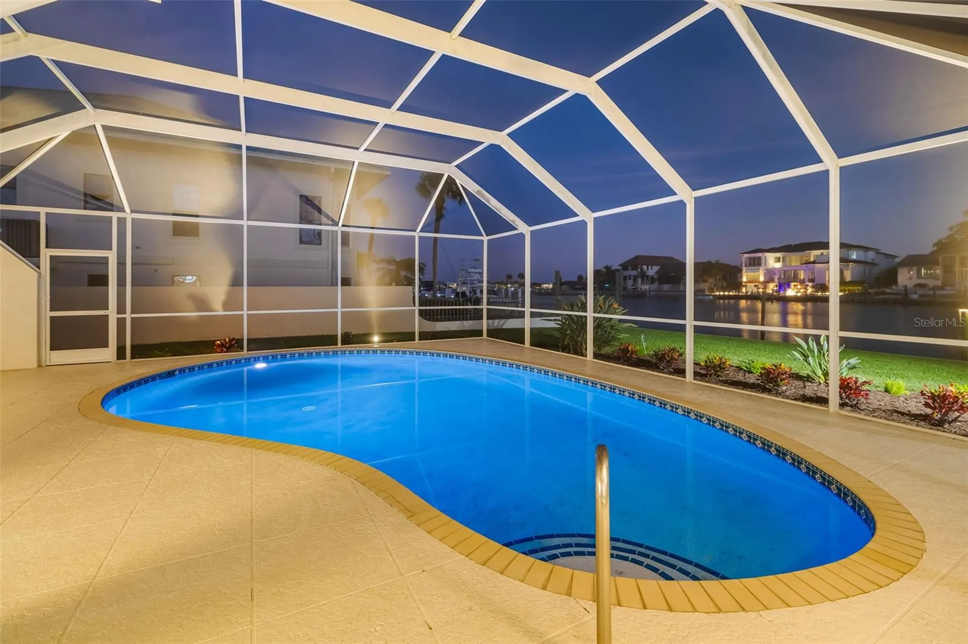 480 Cleveland Drive Sarasota FL 34236
