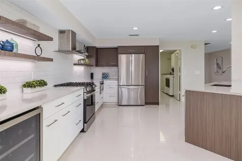 480 Cleveland Drive Sarasota FL 34236