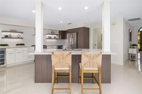 480 Cleveland Drive Sarasota FL 34236