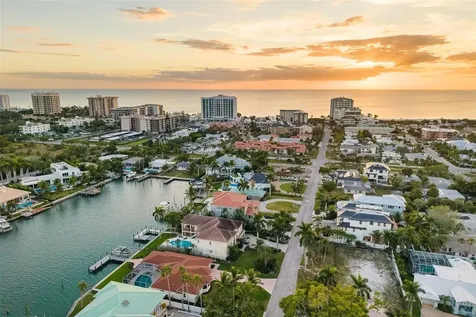 480 Cleveland Drive Sarasota FL 34236