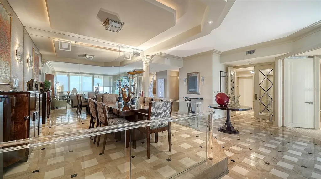 435 L Ambiance Drive Longboat Key FL 34228