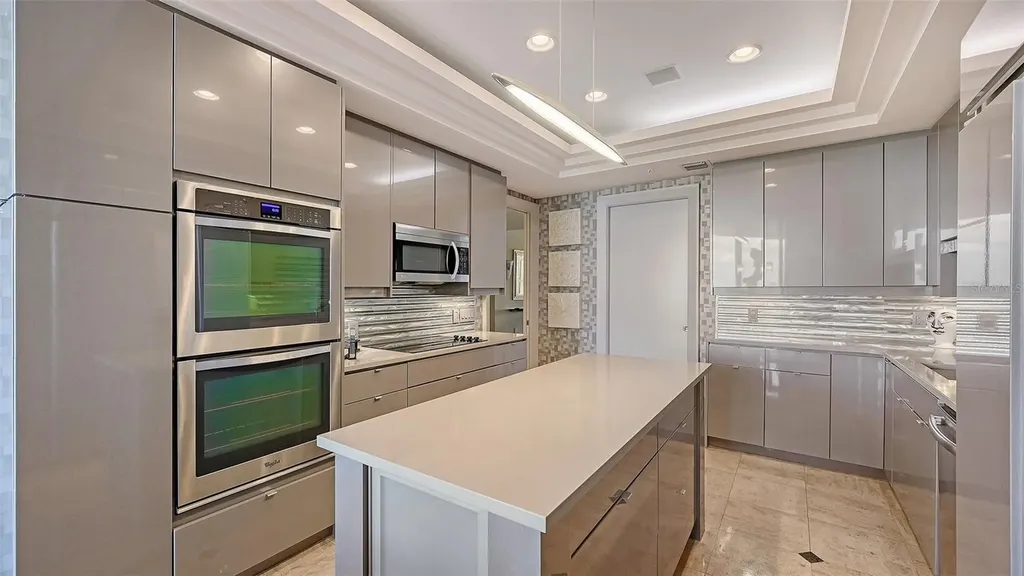 435 L Ambiance Drive Longboat Key FL 34228