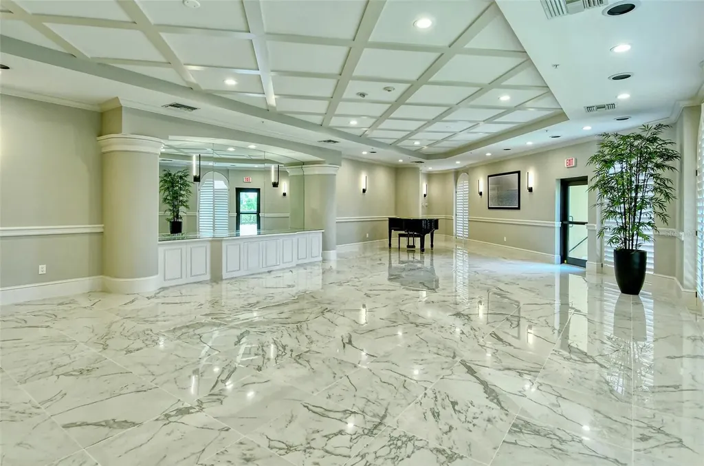435 L Ambiance Drive Longboat Key FL 34228