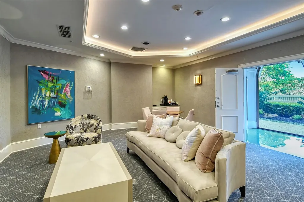 435 L Ambiance Drive Longboat Key FL 34228