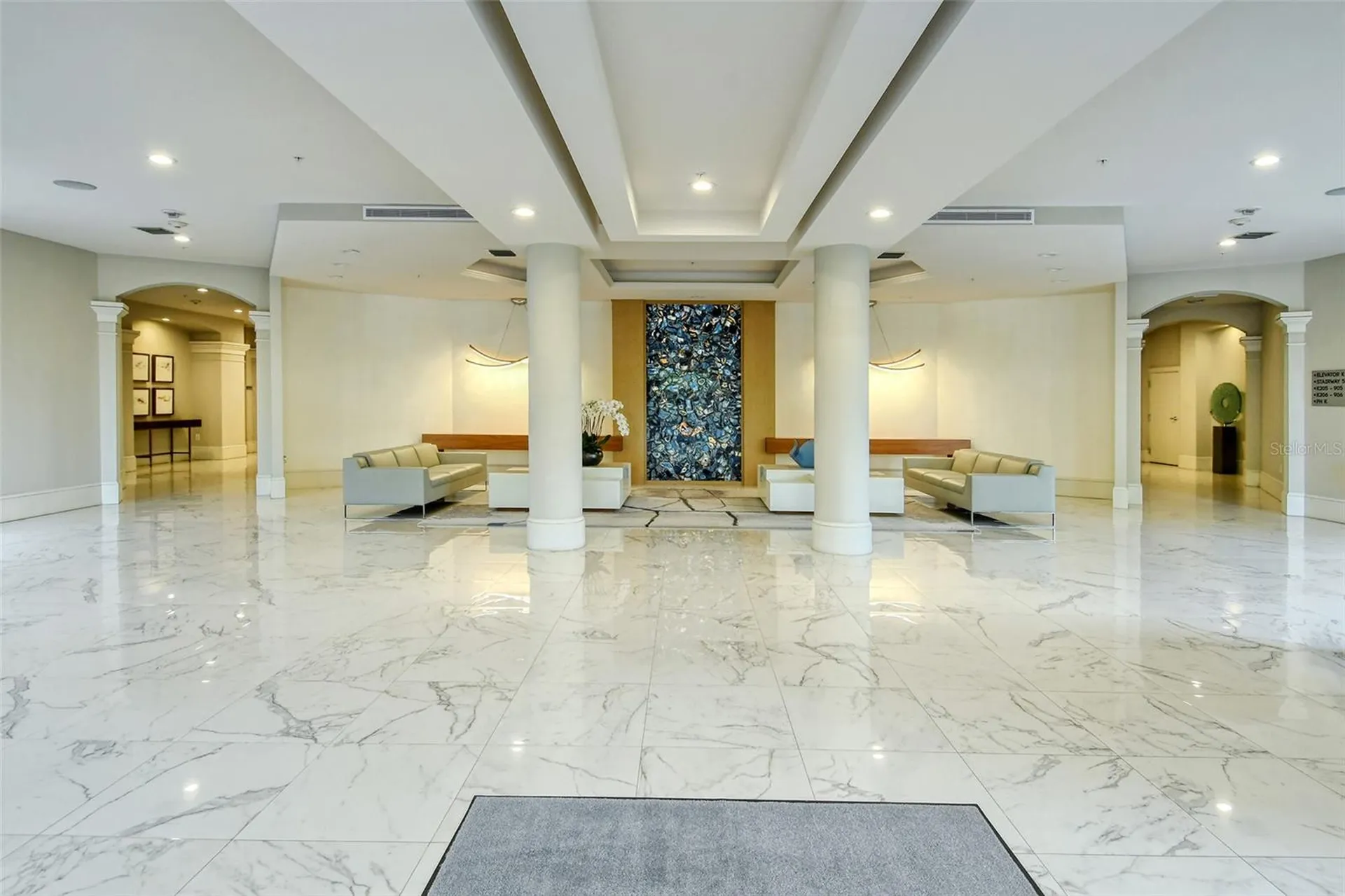 435 L Ambiance Drive Longboat Key FL 34228