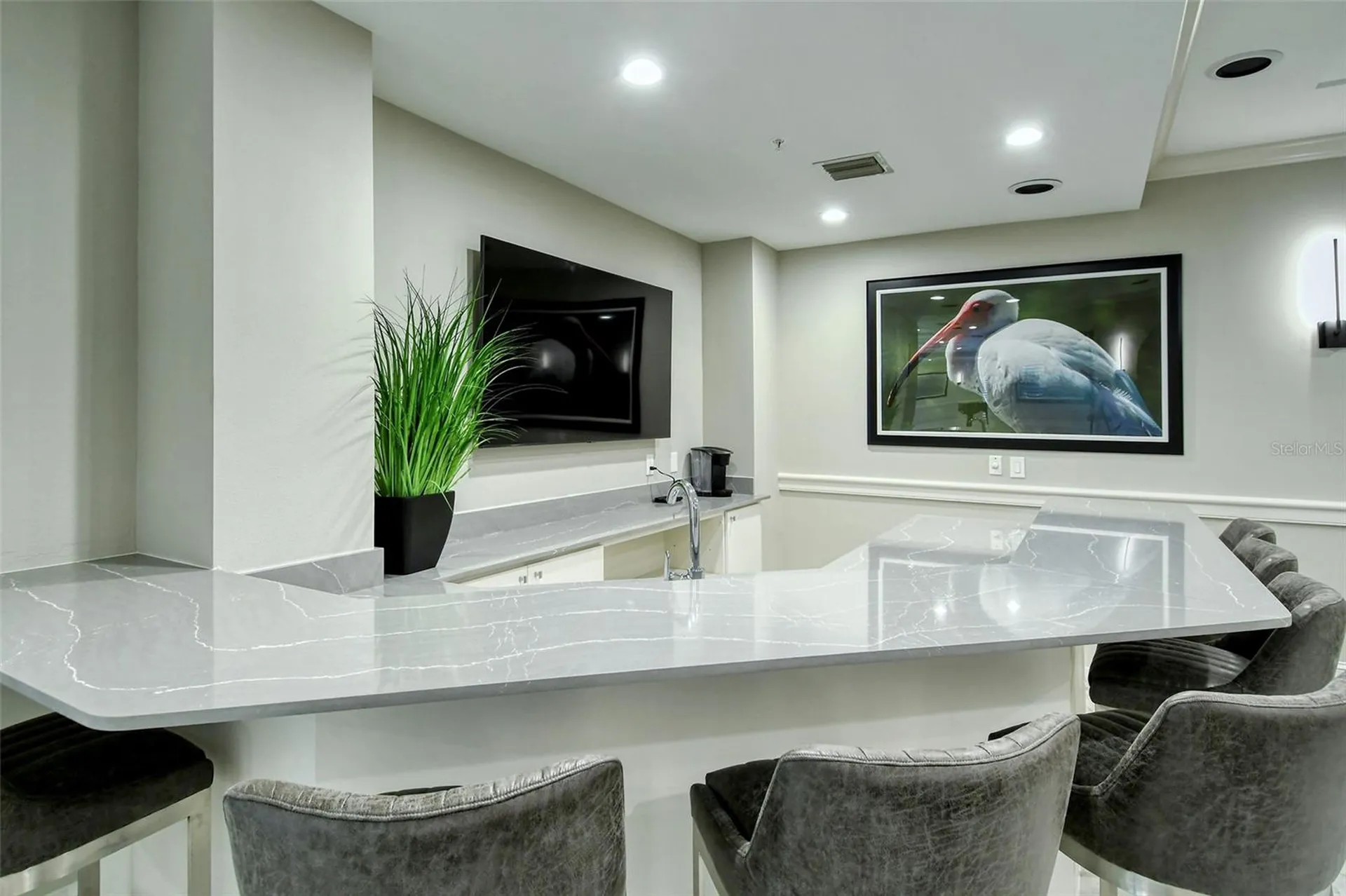 435 L Ambiance Drive Longboat Key FL 34228