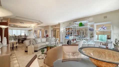 435 L Ambiance Drive Longboat Key FL 34228