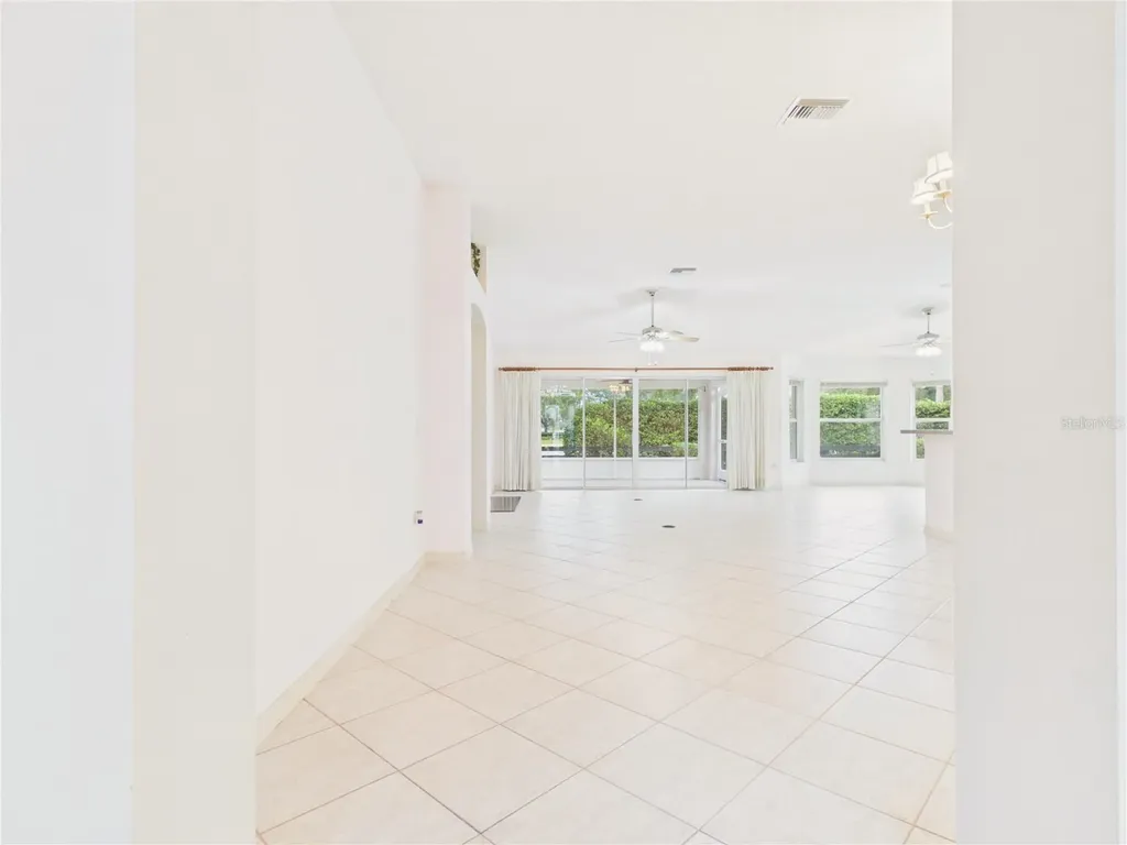 817 Oak Forest Drive The Villages FL 32162