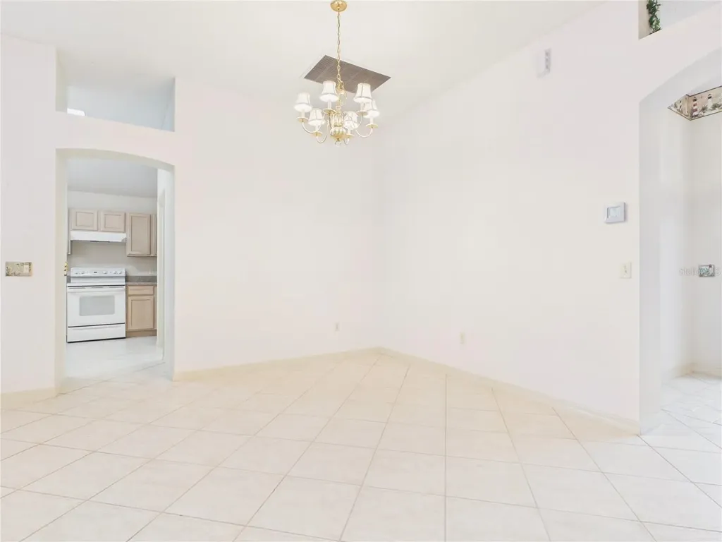 817 Oak Forest Drive The Villages FL 32162