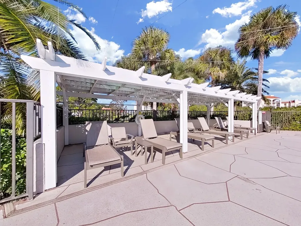 1814 Mariner Drive Tarpon Springs FL 34689