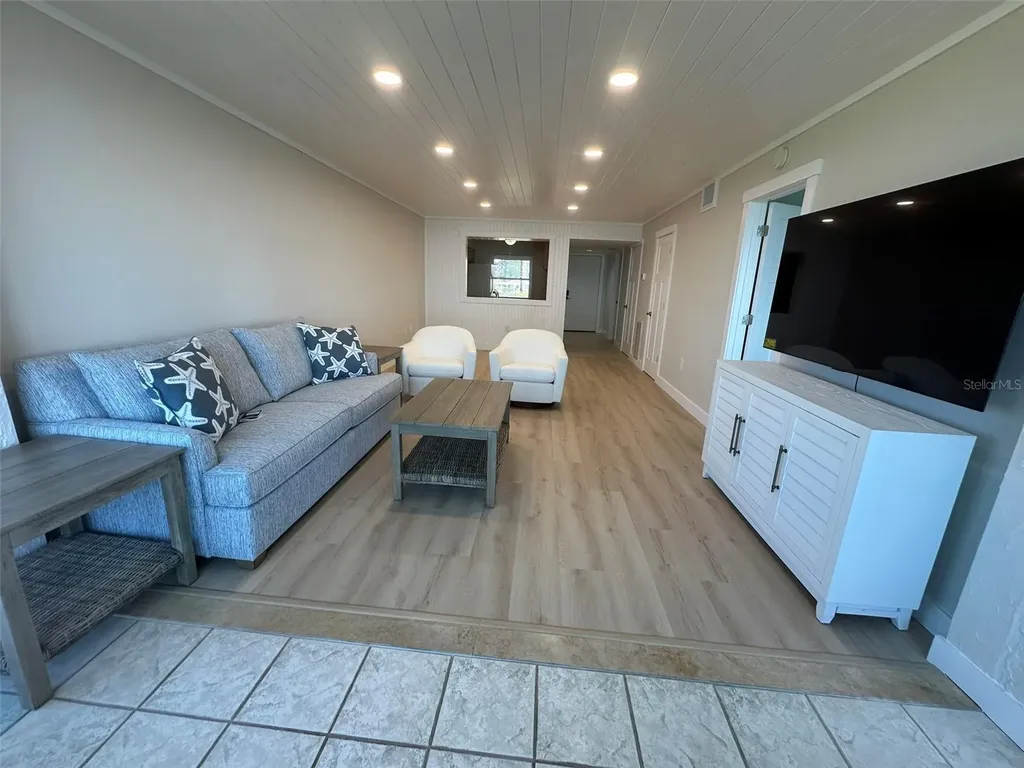 1814 Mariner Drive Tarpon Springs FL 34689