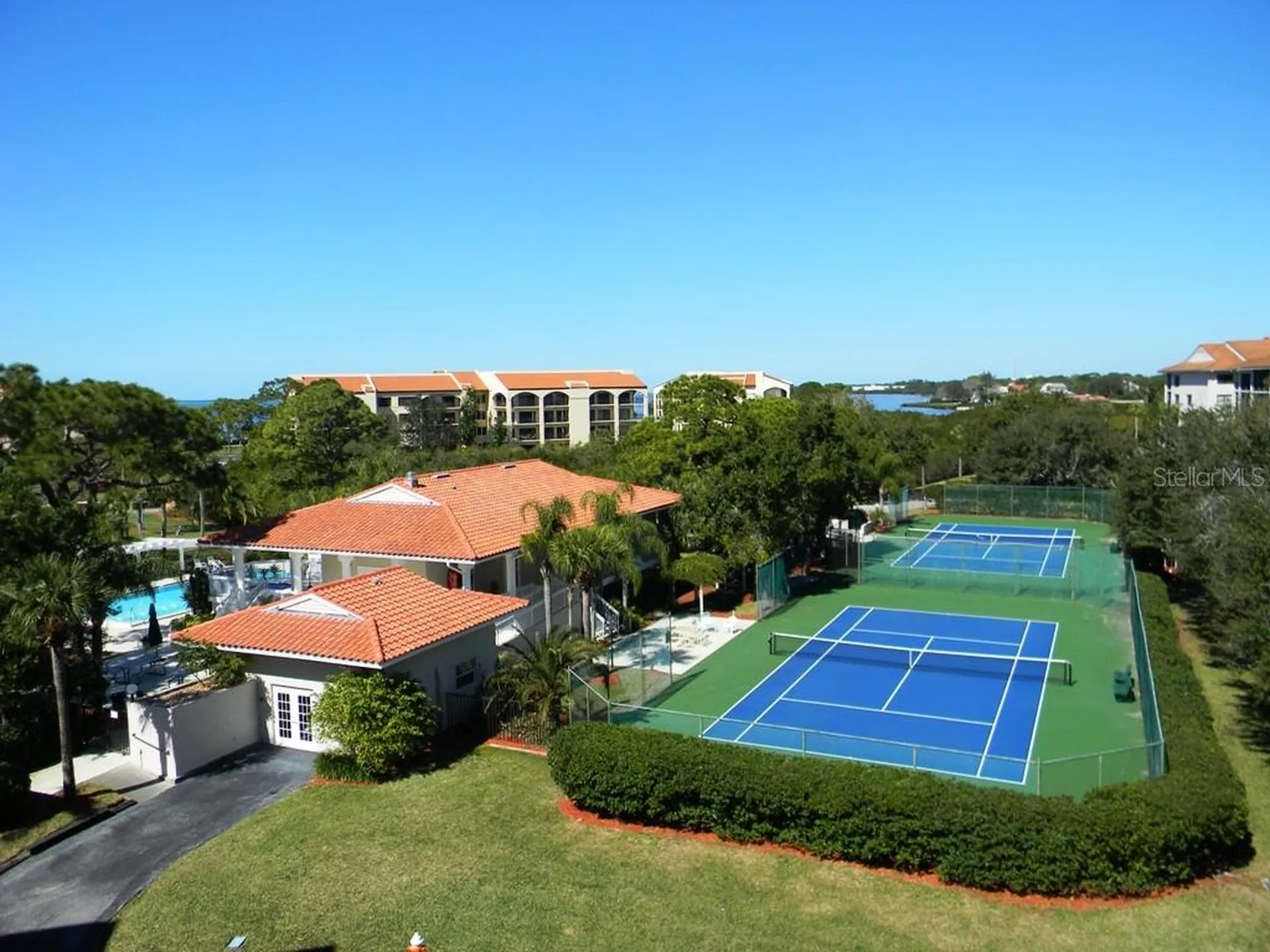 1814 Mariner Drive Tarpon Springs FL 34689