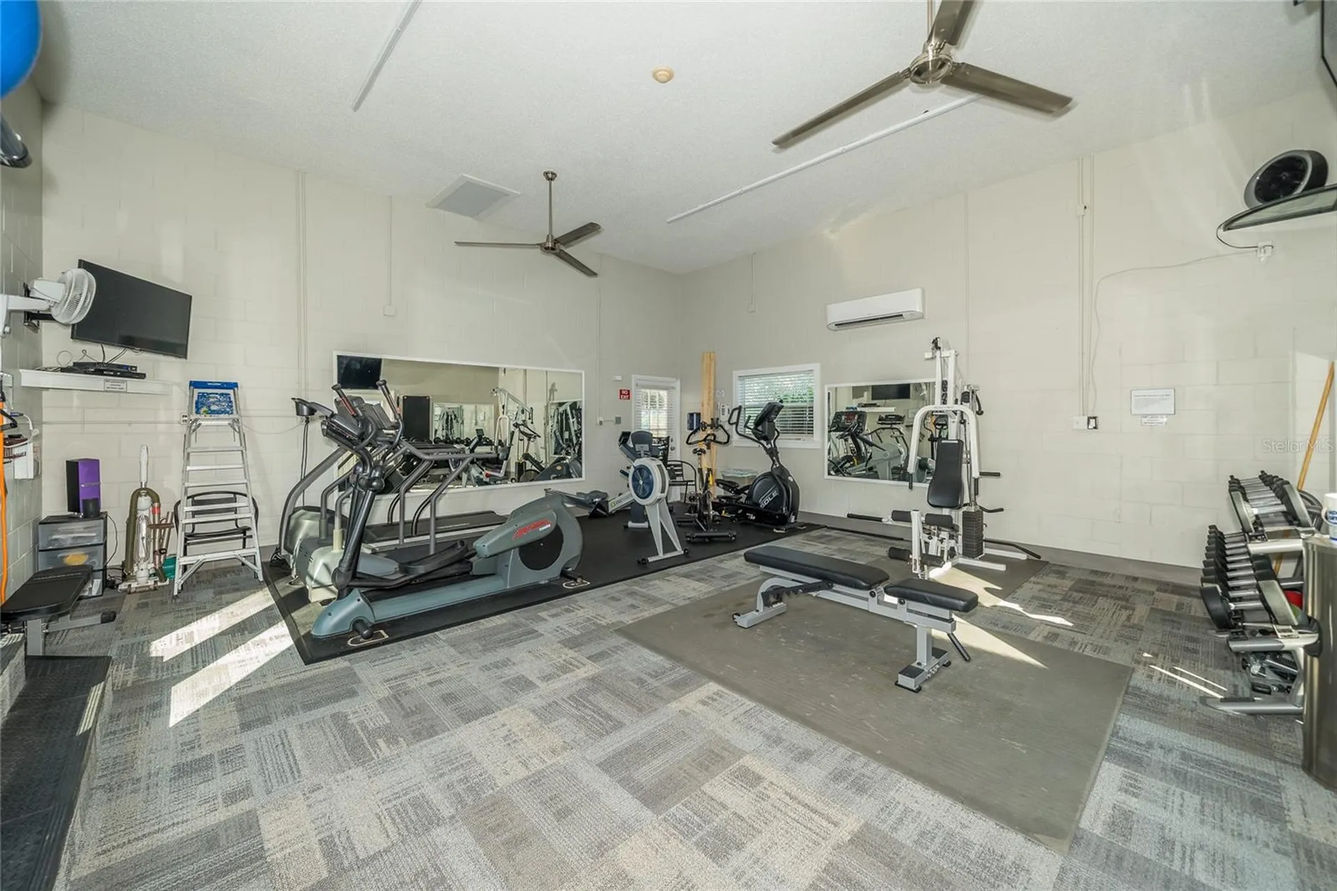 1814 Mariner Drive Tarpon Springs FL 34689