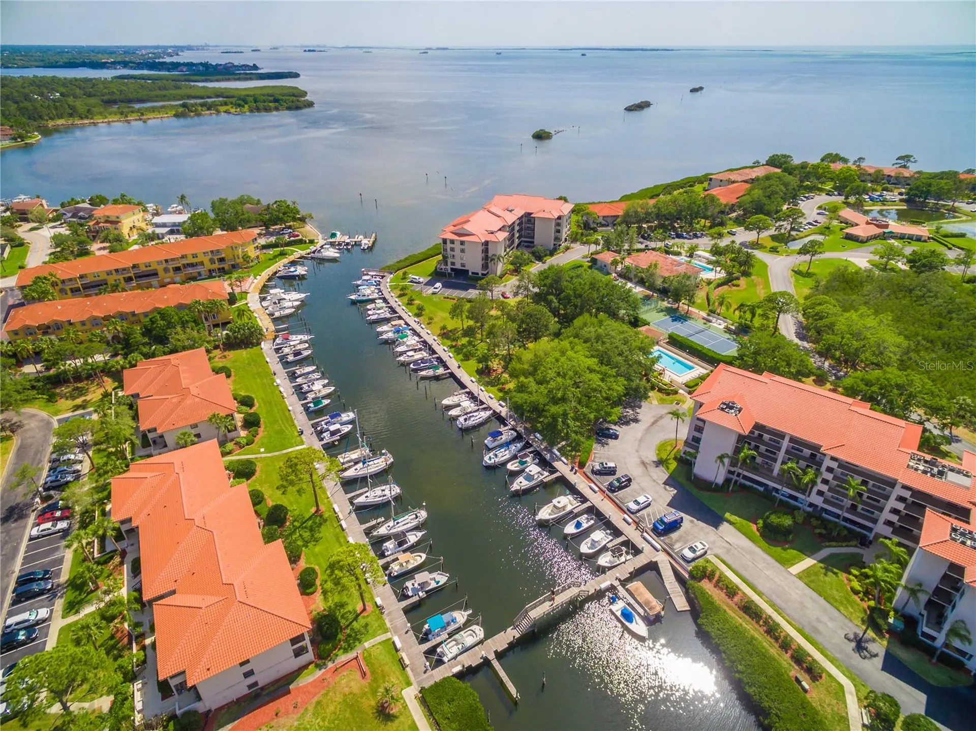 1814 Mariner Drive Tarpon Springs FL 34689
