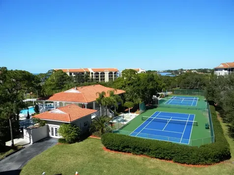 1814 Mariner Drive Tarpon Springs FL 34689