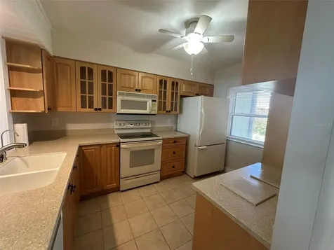 1814 Mariner Drive Tarpon Springs FL 34689