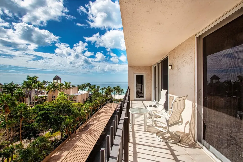 1212 Benjamin Franklin Drive Sarasota FL 34236