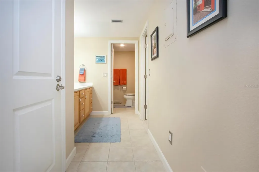 1212 Benjamin Franklin Drive Sarasota FL 34236