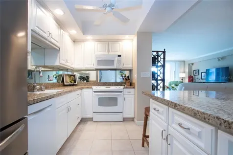 1212 Benjamin Franklin Drive Sarasota FL 34236