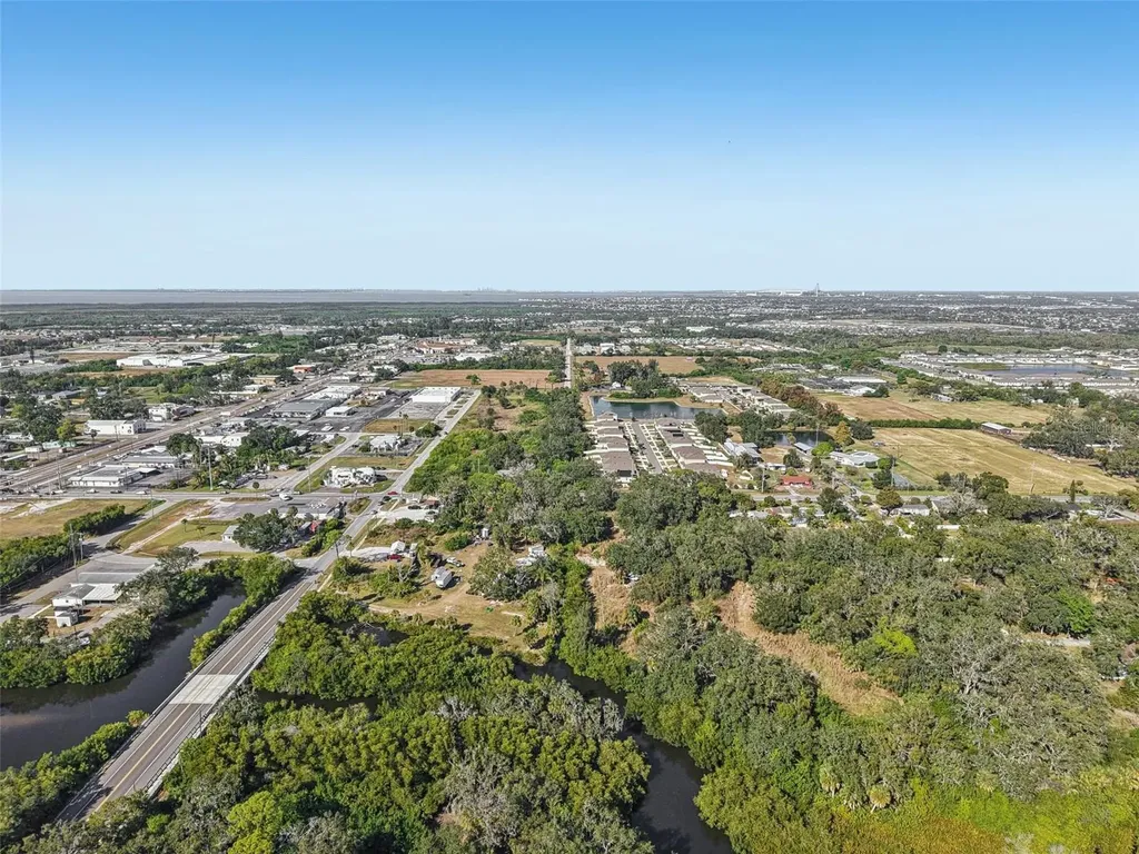 204 E Shell Point Road Ruskin FL 33570