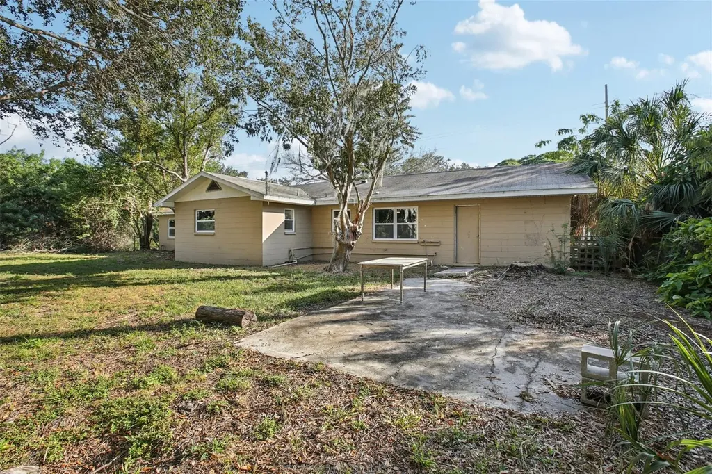 204 E Shell Point Road Ruskin FL 33570