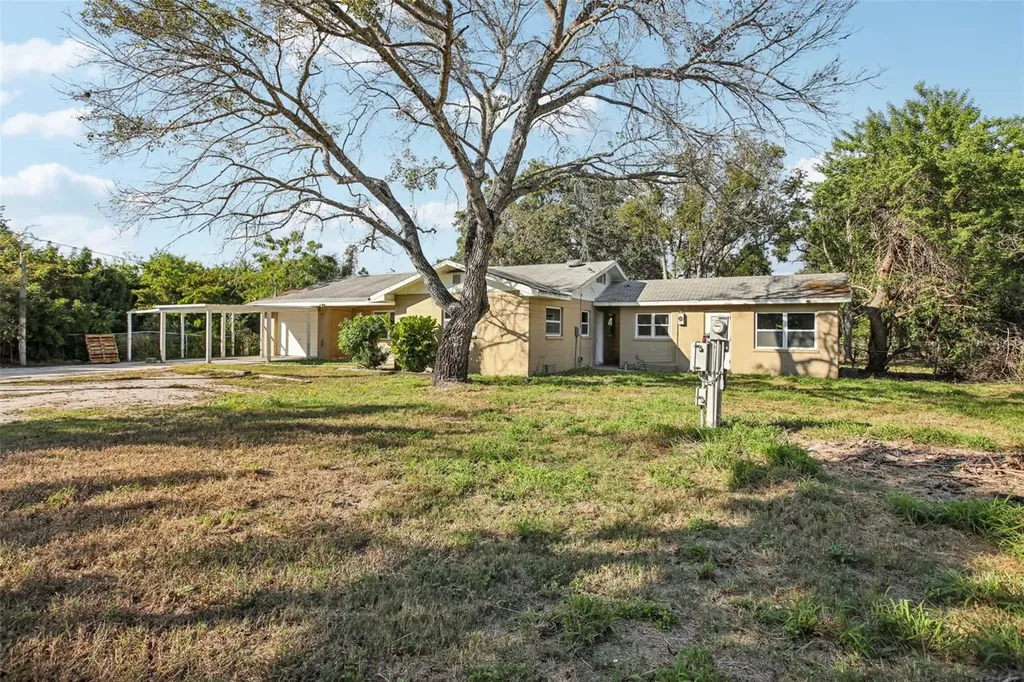 204 E Shell Point Road Ruskin FL 33570