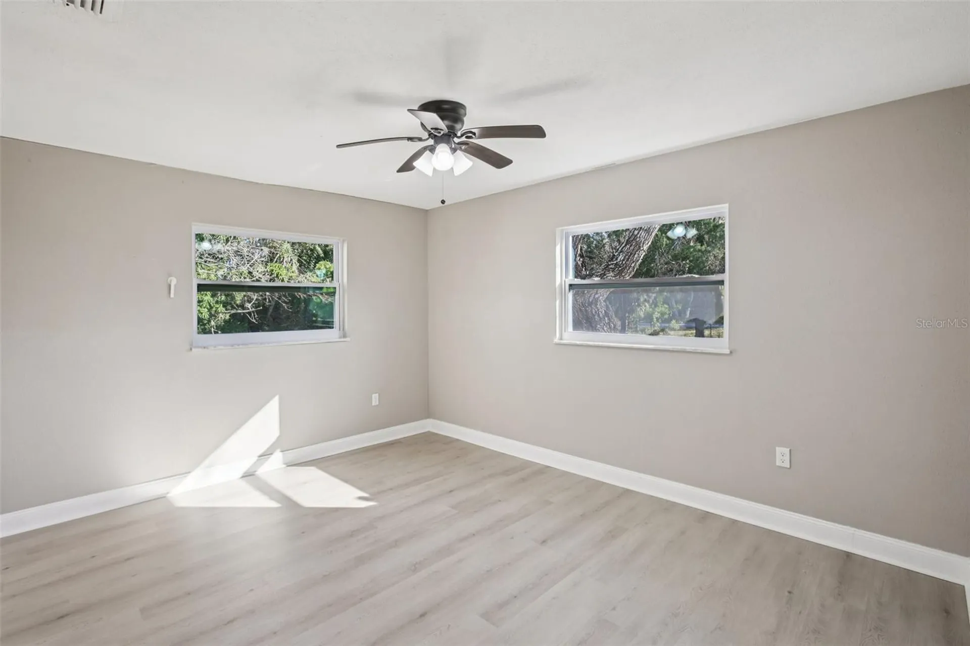 204 E Shell Point Road Ruskin FL 33570
