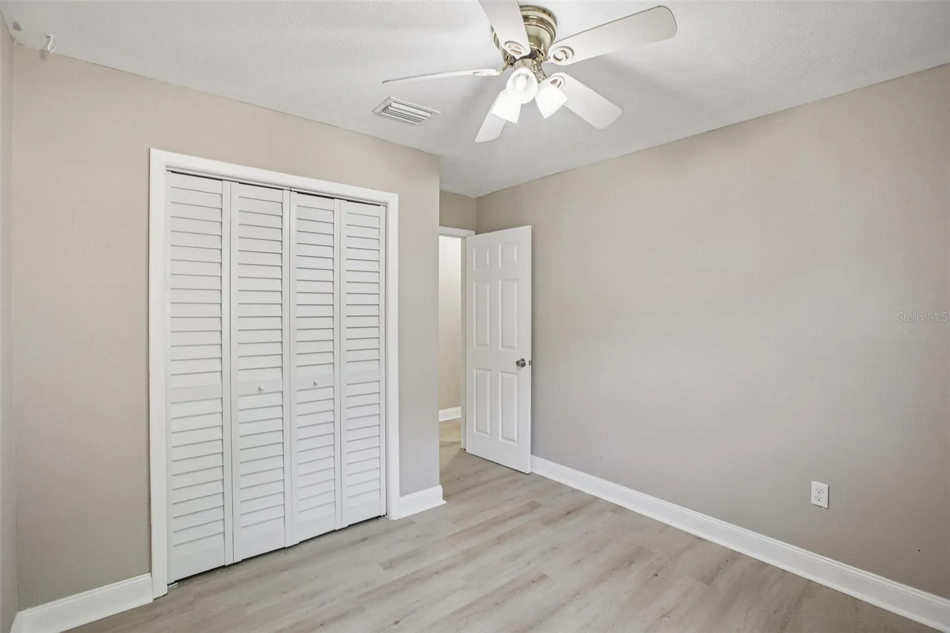 204 E Shell Point Road Ruskin FL 33570