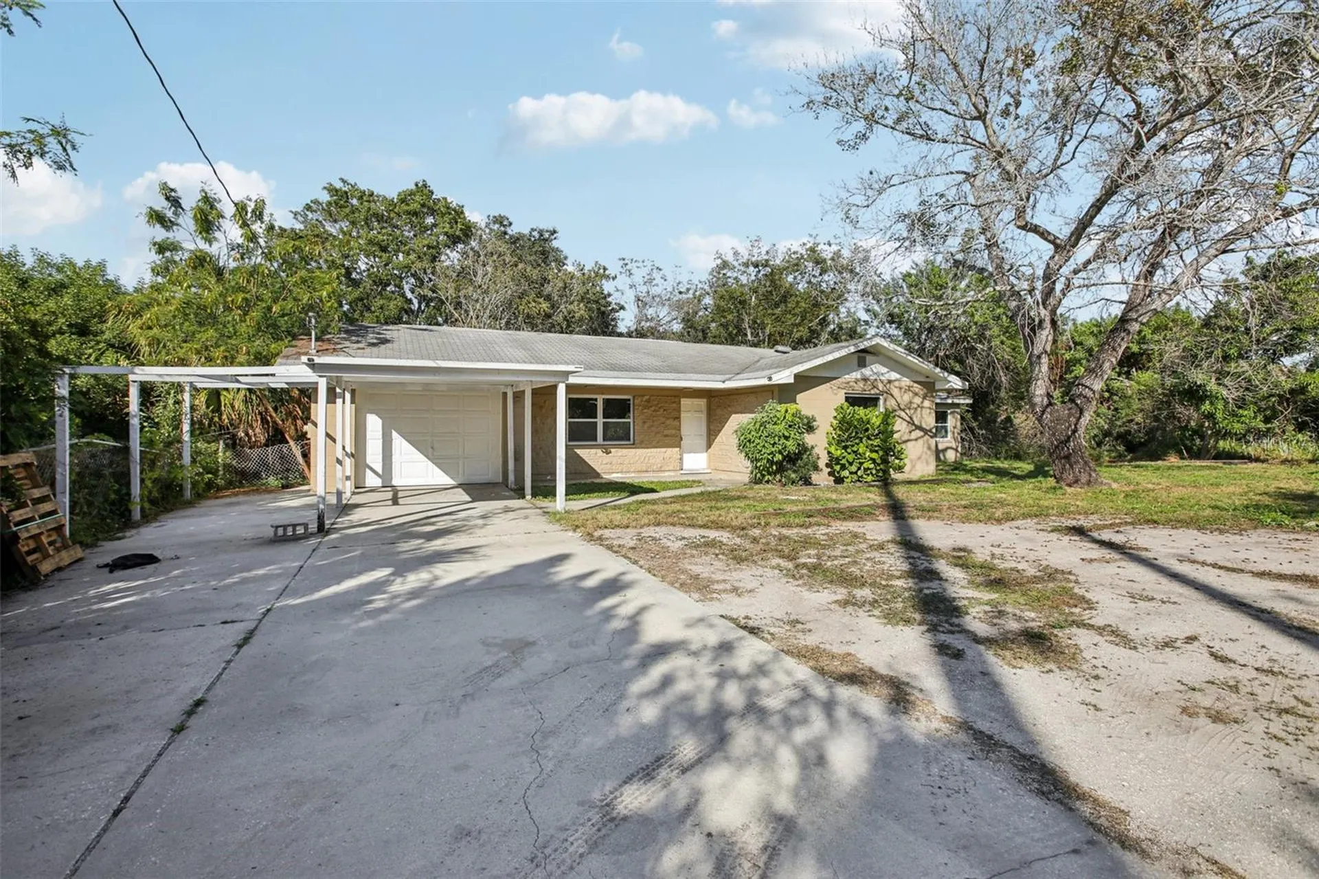 204 E Shell Point Road Ruskin FL 33570