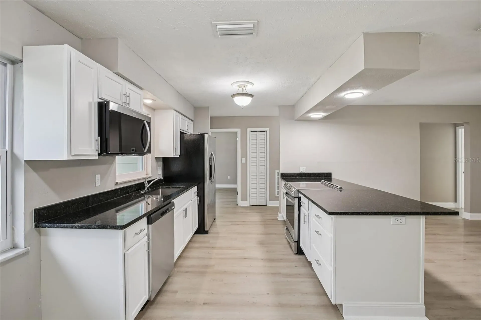 204 E Shell Point Road Ruskin FL 33570