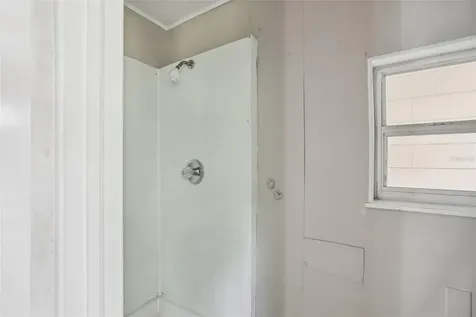 204 E Shell Point Road Ruskin FL 33570