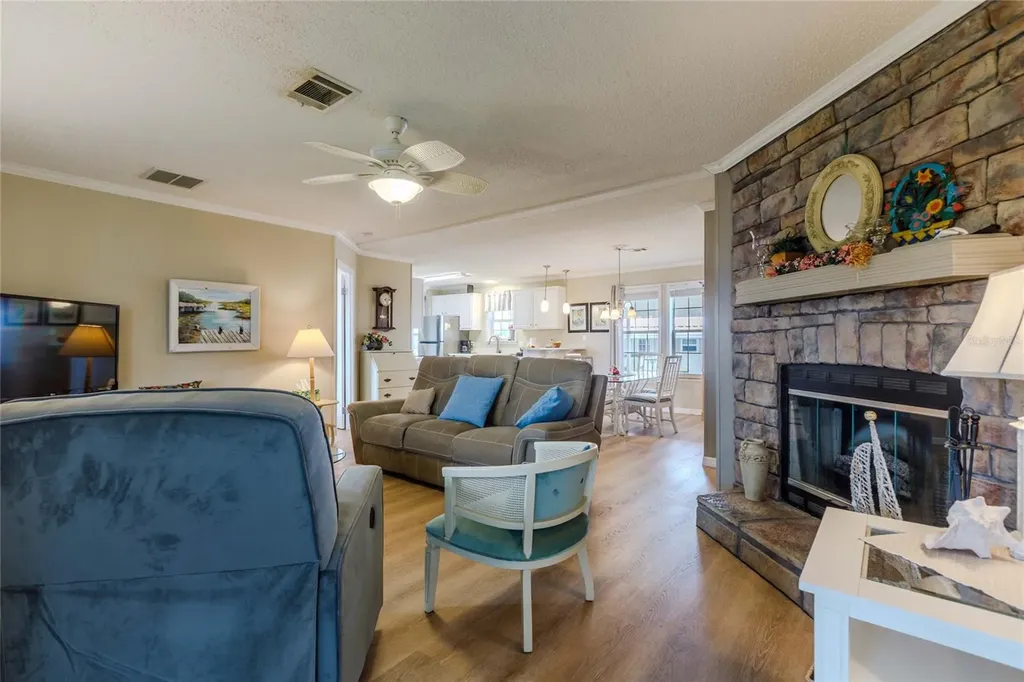 2100 Kings Highway Port Charlotte FL 33980
