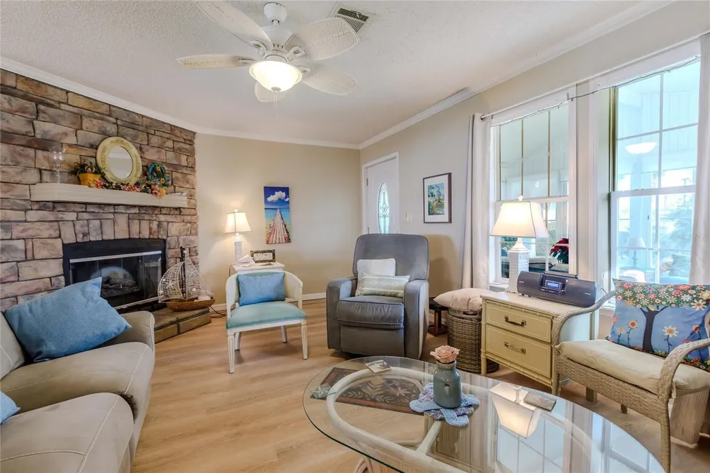 2100 Kings Highway Port Charlotte FL 33980