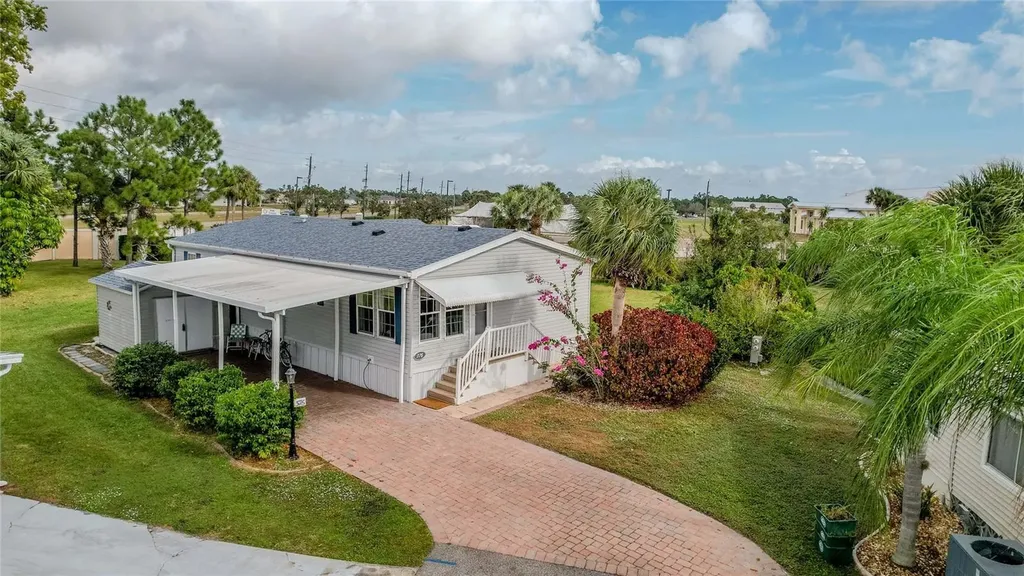 2100 Kings Highway Port Charlotte FL 33980