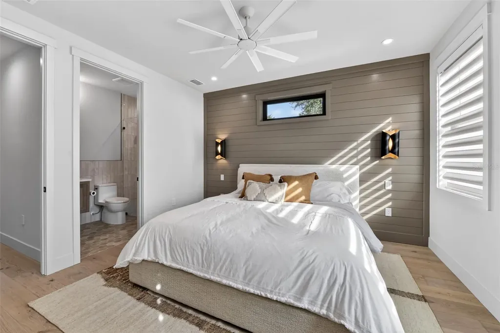 2311 Grove Street Sarasota FL 34239