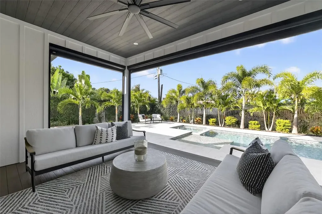 2311 Grove Street Sarasota FL 34239