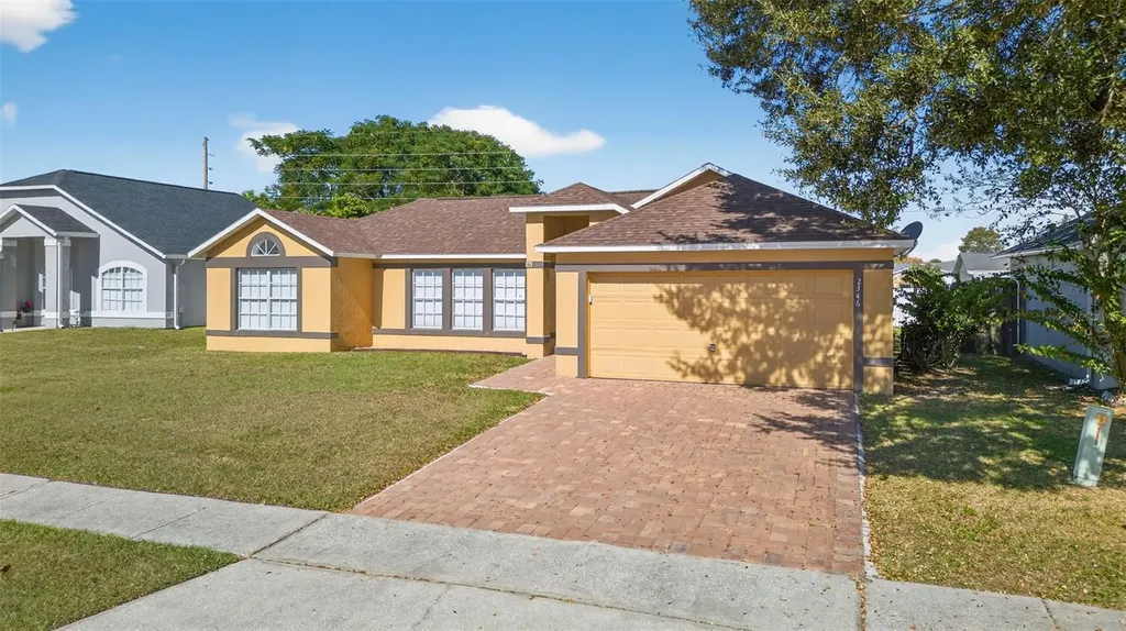2346 Queenswood Circle Kissimmee FL 34743