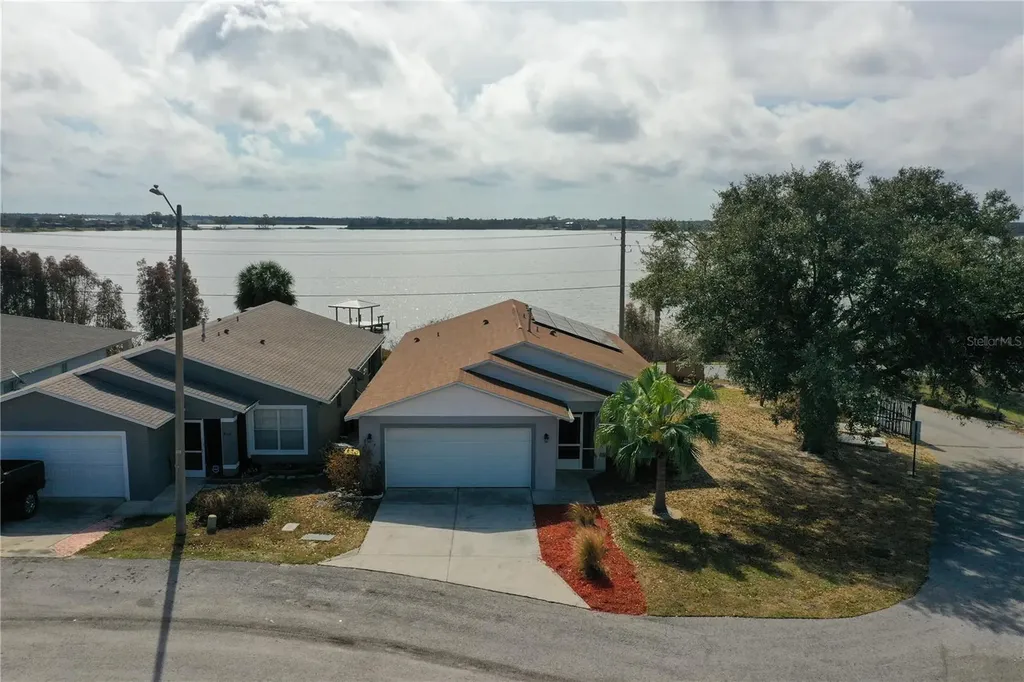 802 Marcia Loop Winter Haven FL 33884