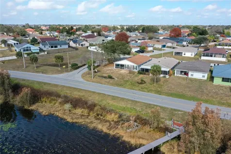 802 Marcia Loop Winter Haven FL 33884
