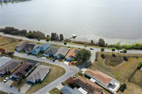 802 Marcia Loop Winter Haven FL 33884