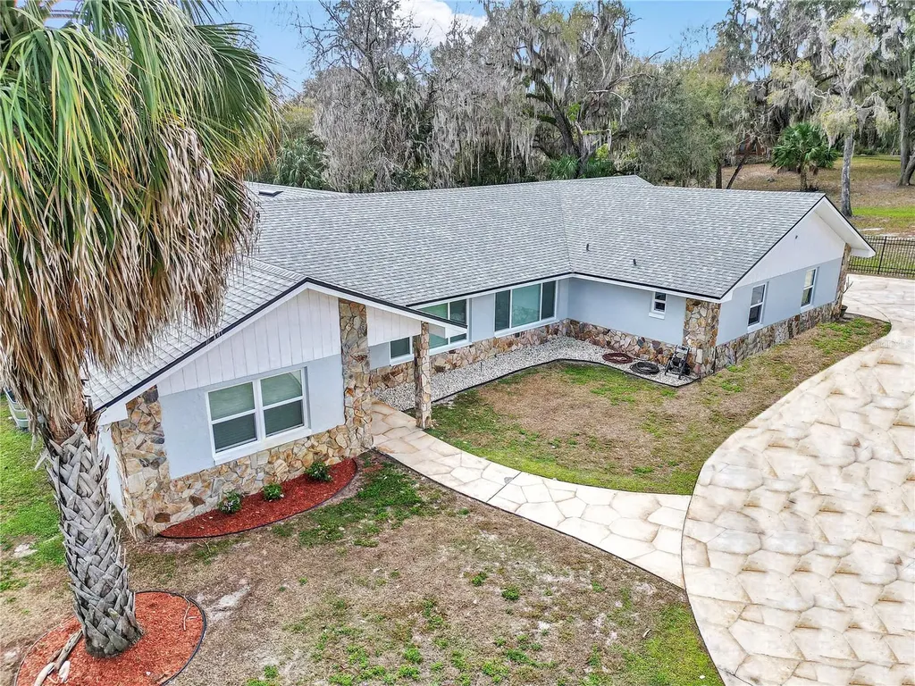223 S Nesbitt Terrace Inverness FL 34450