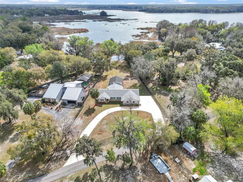 223 S Nesbitt Terrace Inverness FL 34450