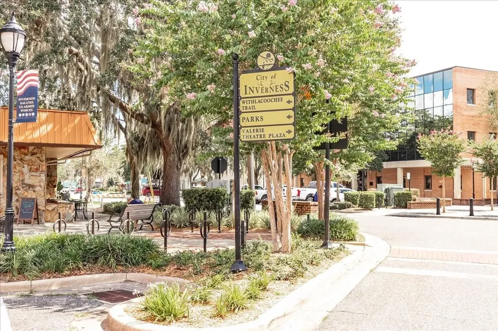 223 S Nesbitt Terrace Inverness FL 34450
