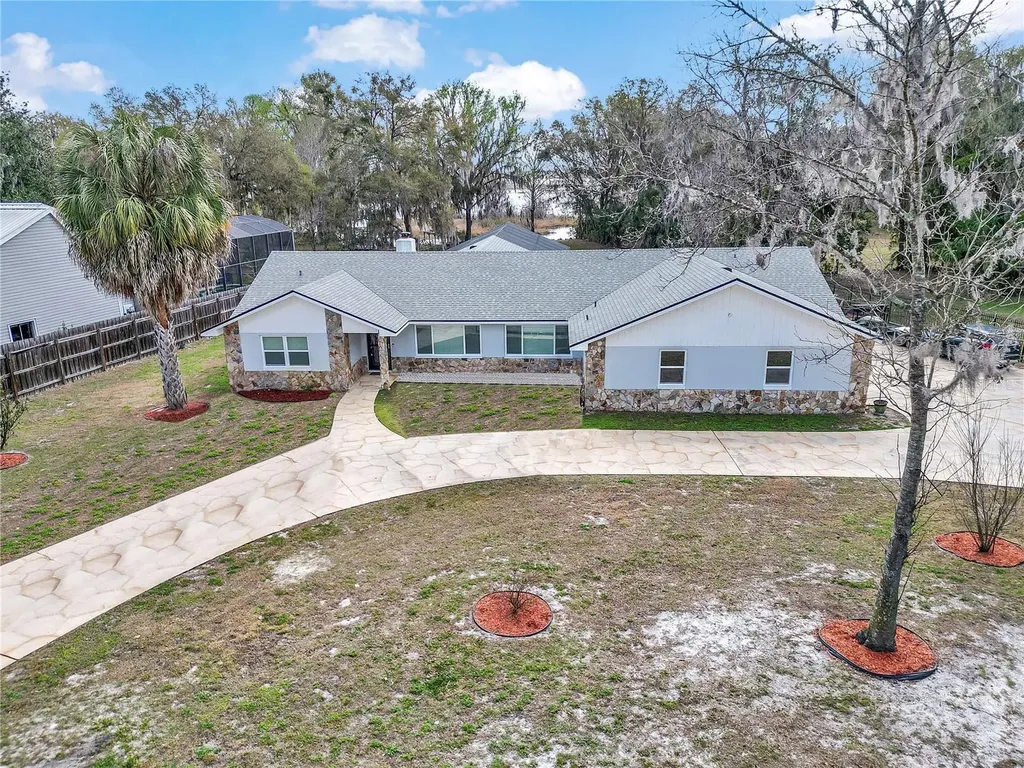 223 S Nesbitt Terrace Inverness FL 34450