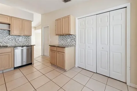 29327 Zeller Avenue San Antonio FL 33576