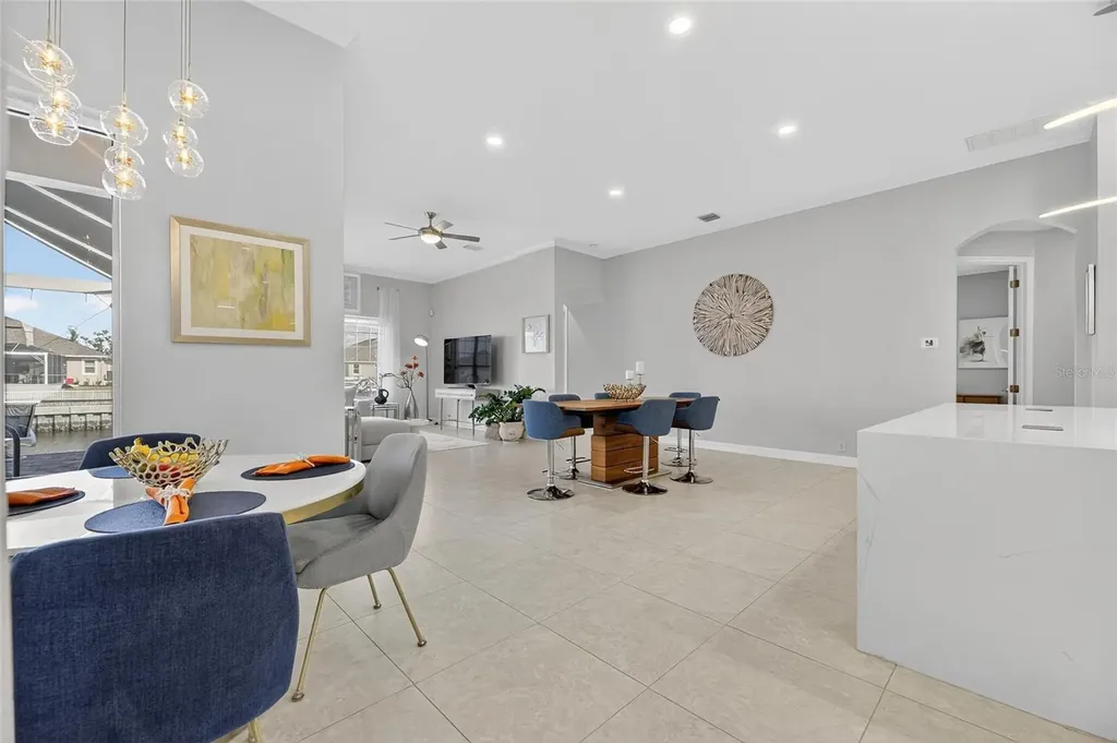 719 Islebay Drive Apollo Beach FL 33572