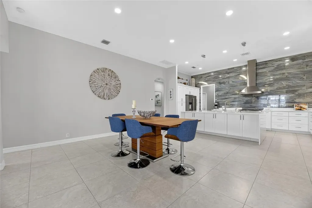 719 Islebay Drive Apollo Beach FL 33572